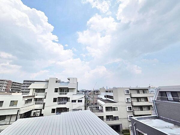 バルコニーを拡大表示