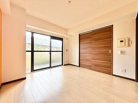 豊かな居住性と、安心感を満たすクオリティが見事に調和した住空間。