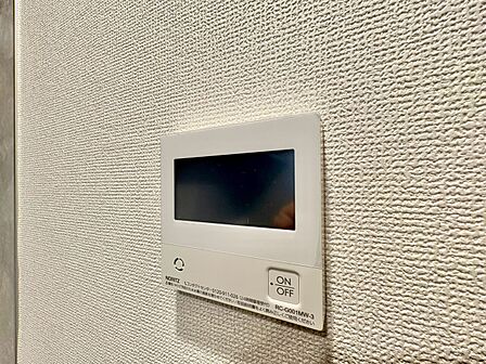 見やすい画面で操作しやすい給湯パネルです。