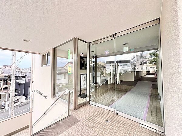 エントランス