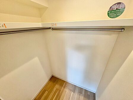 居室にはクローゼットがあり、荷物もスッキリ収納して快適にお過ごしいただけます。