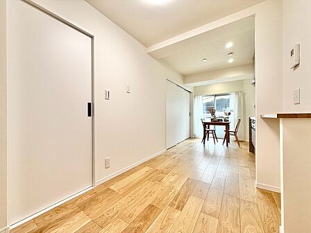 豊かな居住性と、安心感を満たすクオリティが見事に調和した住空間。