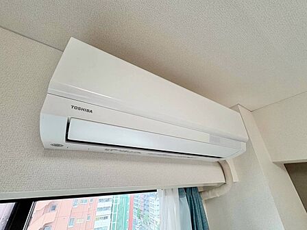 エアコンが設置済みですので、お住まいになってからすぐに快適な生活を送れます。