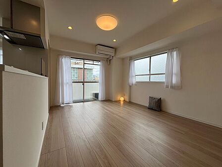 豊かな居住性と、安心感を満たすクオリティが見事に調和した住空間。