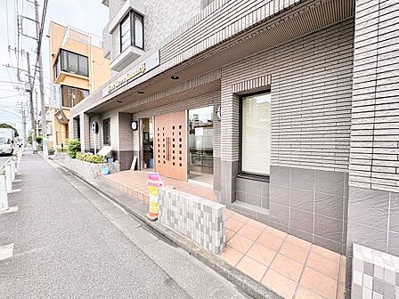 外と内をつなぐエントランスは、まさに顔となる場所。