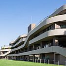 港区立小中一貫教育校白金の丘学園白金の丘小学校（861m）