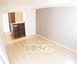 JR山陰本線 嵯峨嵐山駅 徒歩7分の賃貸アパート 3階2LDKのリビング/ダイニング