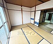 明るいお部屋です