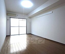 京都市営烏丸線 烏丸御池駅 徒歩5分の賃貸マンション 1階1Kのリビング/ダイニング