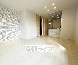 阪急京都本線 西院駅 徒歩9分の賃貸アパート 2階1LDKのリビング/ダイニング