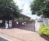 日野小学校まで171m