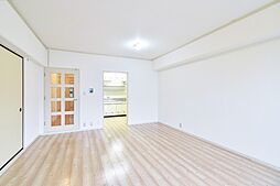 UR神宮東パークハイツ 5階3LDKのリビング/ダイニング