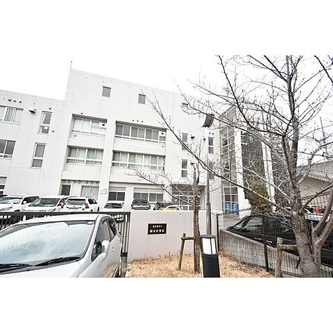 中学校「神丘中学校まで1000ｍ」