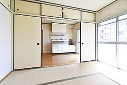 UR都市機構岩成台団地037棟 3DKの写真