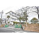 小学校「春日井市立中央台小学校まで295ｍ」東隣接