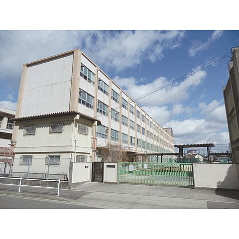 小学校「宮前小学校まで450ｍ」
