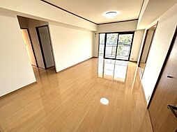 エイルスクエア千鳥 4LDKのリビング/ダイニング