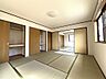 和室：襖を取り外すと18帖の大空間になります！