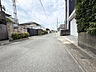 外観：前面道路