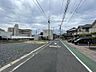 外観：前面道路幅員6ｍでゆとりがあります！