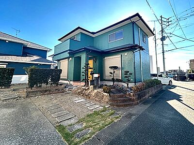 外観:駐車並列2台可!平日・土日を問わず、ご案内できます(^^)/ 外観:駐車並列2台可!平日・土日を問わず、ご案内できます(^^)/