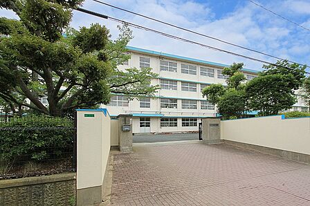 北九州市立熊西小学校:402m、徒歩5分!