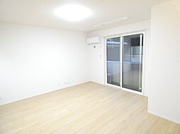 クレストヒルズ　B棟 103 1階3LDKのリビング/ダイニング