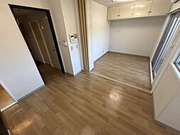 プレステージ姫路妻鹿 808 8階3DKのリビング/ダイニング