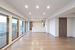 レーベン秋田駅前GRAN LIVERA 2LDKのリビング/ダイニング