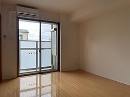 フローラルコート豊中 202 2階1LDKのリビング/ダイニング