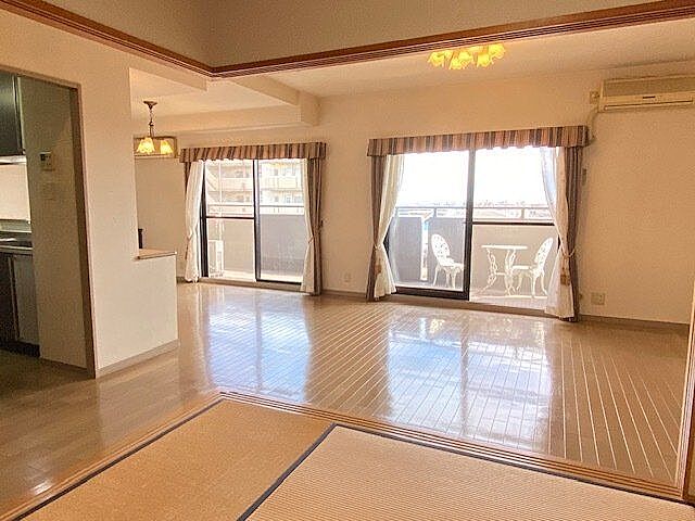 リビング/ダイニング ラドーニ甚目寺　風の館 5階/-