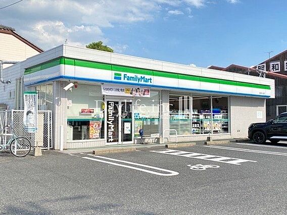 ファミリーマー...