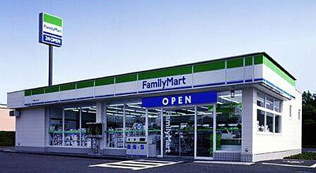 ファミリーマート 中小田井公園前店 ファミリーマート 中小田井公園前店 440m