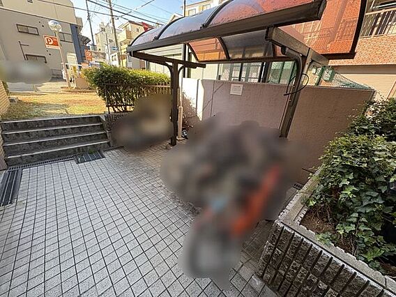 雨の日も安心の...