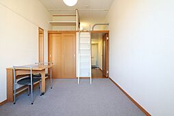 レオパレス原田II 2階1Kのリビング/ダイニング