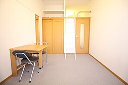 レオパレスフリーダム 2階1Kのリビング/ダイニング