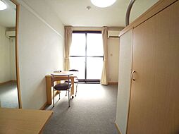 レオパレスヴィラモンド 4階1Kのリビング/ダイニング