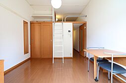 レオパレスNISHIOKA 1階1Kのリビング/ダイニング