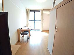 レオパレス向陵西 1階1Kのリビング/ダイニング