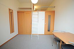 レオパレス燦 2階1Kのリビング/ダイニング