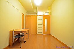 レオパレスさかえ 1階1Kのリビング/ダイニング