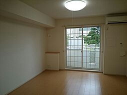 パンプキンキャッスル 1階1Kのリビング/ダイニング