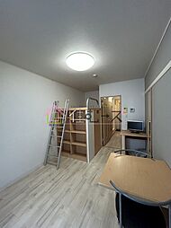 サンクチュアリ北津守 3階1Kのリビング/ダイニング