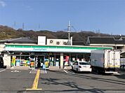 ファミリーマート 大東寺川店（2019m）