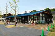 ファミリーマート 天王寺公園茶臼山店（703m）