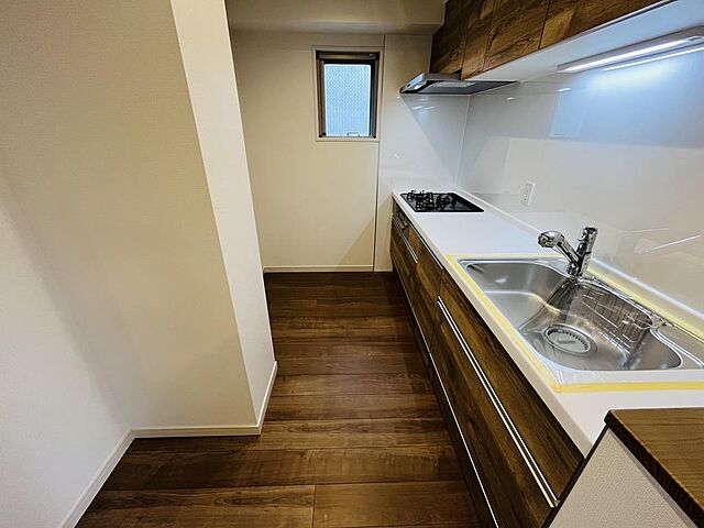 キッチン ゼファー千葉みなとエスパーレ 2階/205号室