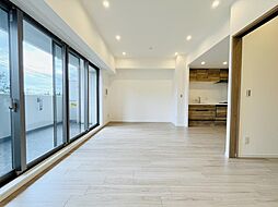 プレミスト稲毛海岸 308号室 2LDKのリビング/ダイニング