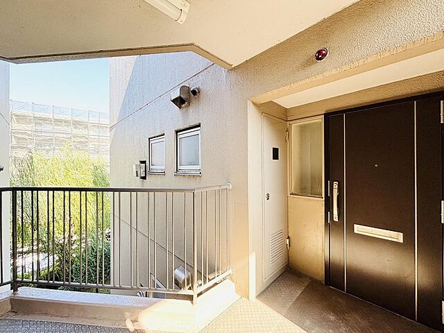 玄関 第三稲毛ハイツ24号棟 3階/305号室