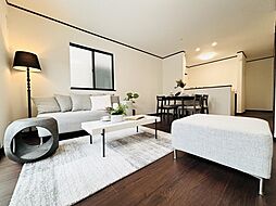 習志野市鷺沼台３丁目 3SLDKのリビング/ダイニング