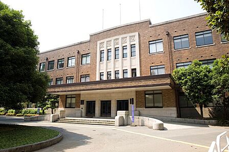国立お茶の水女子大学 徒歩10分。 800m